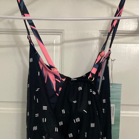 Carve Design Tankini - Picture 2 of 8